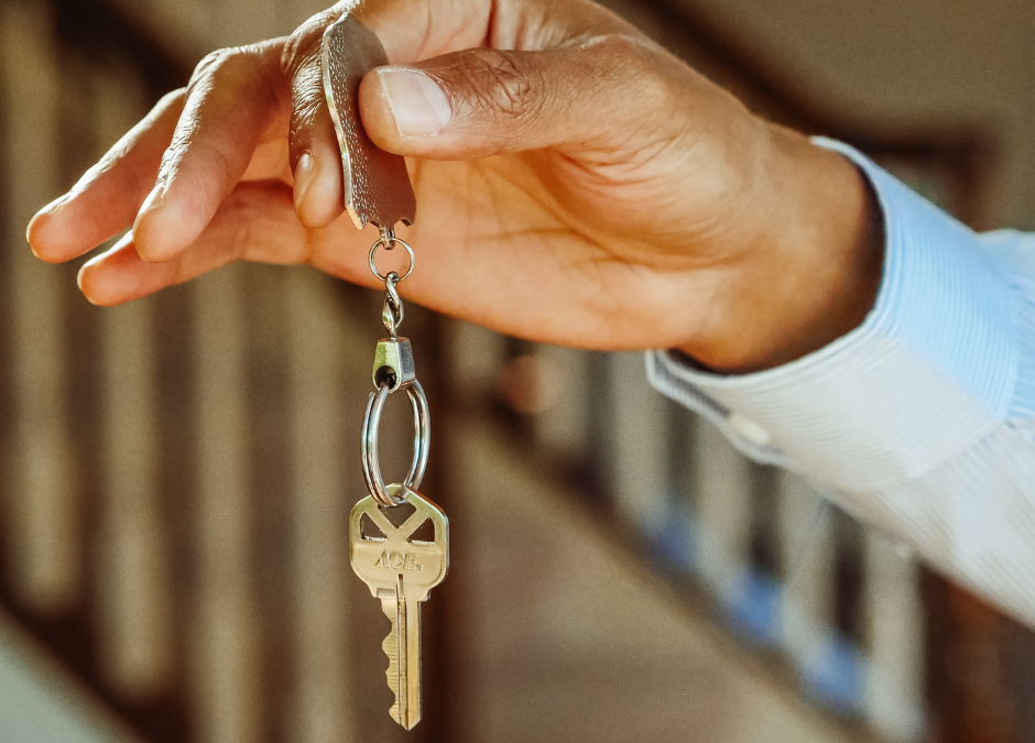 Benefits of Keyholder Services for Homeowners and Airbnb Hosts